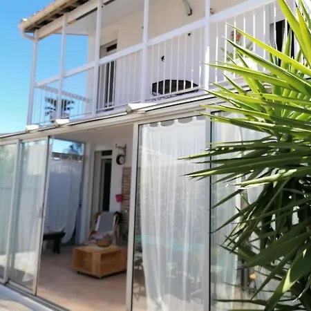 Casa de Férias Maison Dans Quartier Calme
