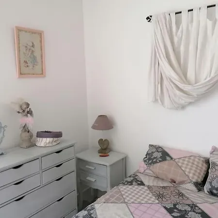 Maison Dans Quartier Calme * אגדה